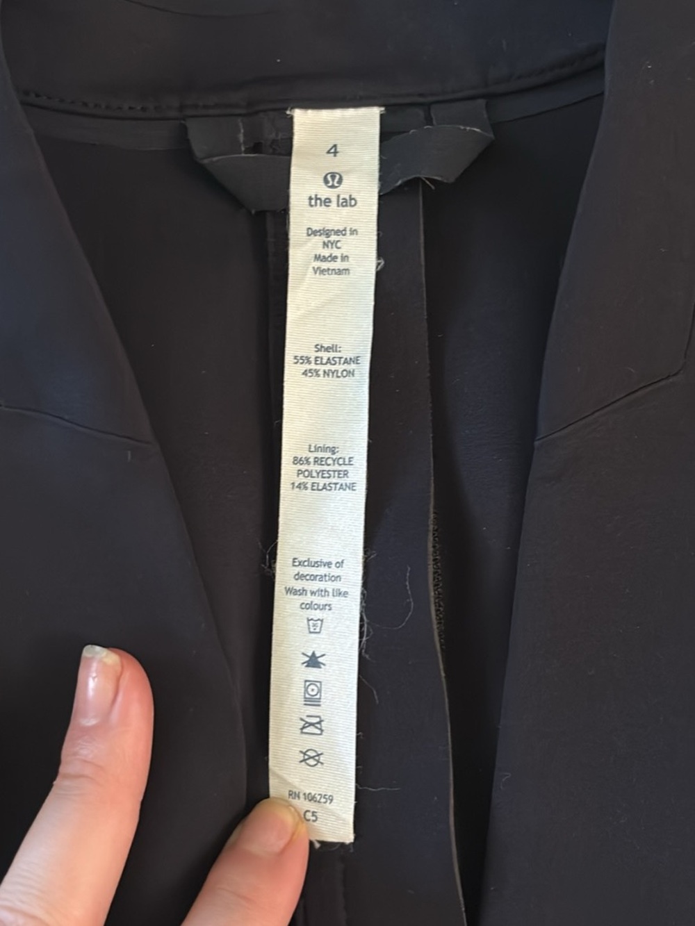 Lululemon Women’s Black Zip-up back Jacket/Blazer - Picture 2 of 6